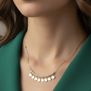 گردنبند طلا طرح برگ های پاییزی